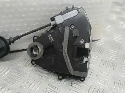 Pezzo di ricambio per auto di seconda mano serratura porta posteriore sinistra per renault captur ii techno riferimenti oem iam 825031538r  