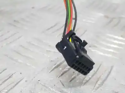 Peça sobressalente para automóvel em segunda mão espelho retrovisor esquerdo por renault captur ii zen referências oem iam 963011927r  a26244707a