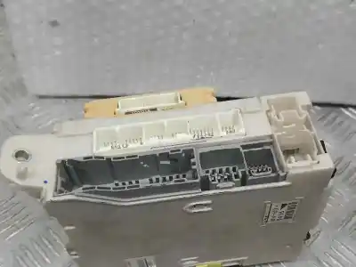 Second-hand car spare part fuse box unit for lexus is200 (ds2/is2) 250 v6 oem iam references 8273053020  6d040074