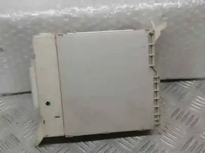 Second-hand car spare part fuse box unit for lexus is200 (ds2/is2) 250 v6 oem iam references 8273053050  6d040961