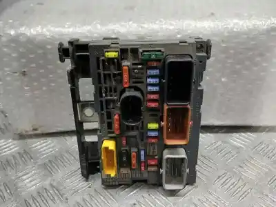 Pièce détachée automobile d'occasion BOÎTES À FUSIBLES pour PEUGEOT 3008  Références OEM IAM 9667044980  12765430