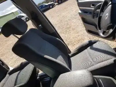Автозапчасти б/у левое переднее сидение за ssangyong rodius i 2.7 xdi ссылки oem iam 