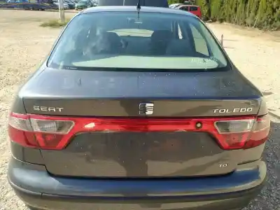 Автозапчастина б/у крішка багажника для seat toledo (1m2) signo посилання на oem iam 1m5827025d