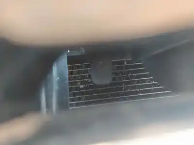 Peça sobressalente para automóvel em segunda mão condensador / radiador de ar condicionado por dacia sandero stepway referências oem iam 921005fa0a