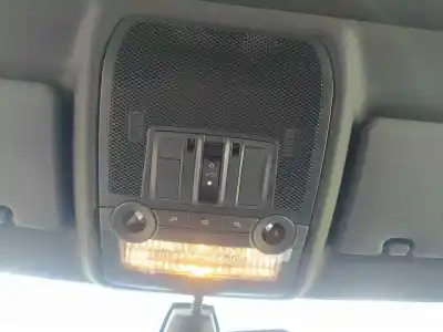 Автозапчастина б/у внутрішне світло для BMW X5 (E70) 3.0 Turbodiesel CAT Посилання на OEM IAM 61319225960  