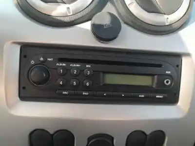Gebrauchtes Autoersatzteil AUDIOSYSTEM / RADIO-CD zum DACIA SANDERO  OEM-IAM-Referenzen 281112231R  