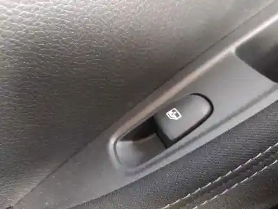 Second-hand car spare part REAR RIGHT POWER WINDOW SWITCH for NISSAN QASHQAI II SUV (J11, J11_)  OEM IAM references 25411HV02B  