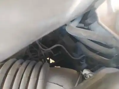 İkinci el araba yedek parçası  için MITSUBISHI SPACE WAGON (N80/N90)  OEM IAM referansları MR449124  