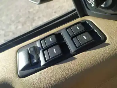 Автозапчастина б/у передні вікний вмикач для land rover range rover (lm) 3.6 td v8 посилання на oem iam lr086040