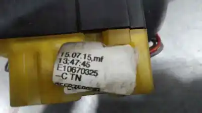 Peça sobressalente para automóvel em segunda mão  por RENAULT CAPTUR  Referências OEM IAM E10670325  