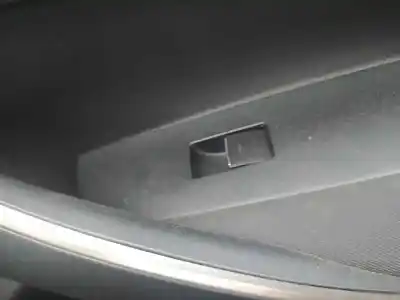 Pezzo di ricambio per auto di seconda mano interruttore alzacristalli anteriore destro per toyota corolla (e21) hybrid active riferimenti oem iam 8481002240