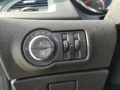 Peça sobressalente para automóvel em segunda mão comutador de luzes por opel astra j lim. enjoy referências oem iam 13268702