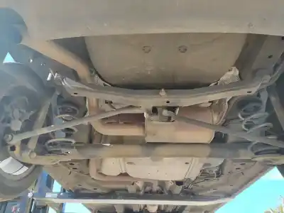 Peça sobressalente para automóvel em segunda mão charrió / suporte de eixo de trás por opel astra j lim. enjoy referências oem iam 13419486
