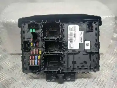 Peça sobressalente para automóvel em segunda mão caixa de fusíveis e relés por ford focus lim. st-line referências oem iam nu5t15604bjcd