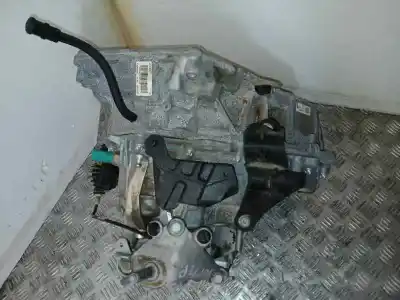 Second-hand car spare part gearbox for dacia jogger essencial oem iam references jt4018 6 velocidades a011528