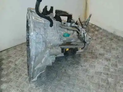 Second-hand car spare part gearbox for dacia jogger essencial oem iam references jt4018 6 velocidades a011528