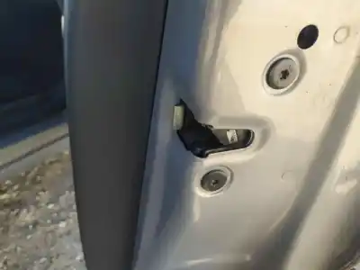 Автозапчастина б/у замок передній праві двері для RENAULT ESPACE IV (JK0) EMOTION Посилання на OEM IAM 8200017973  
