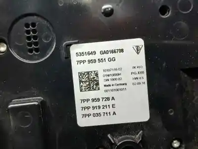 Second-hand car spare part interior light for porsche macan (typ ) s diesel oem iam references 7pp959551gg  5351649