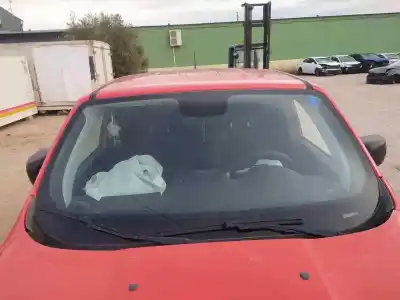 Pezzo di ricambio per auto di seconda mano PARABREZZA per JEEP RENEGADE  Riferimenti OEM IAM 52112218  