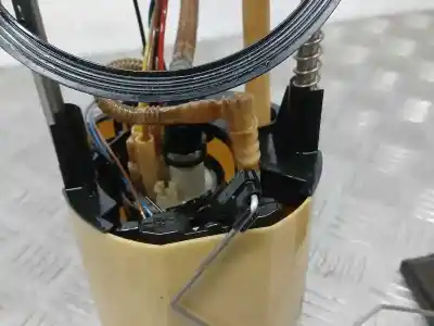 Peça sobressalente para automóvel em segunda mão boia / bomba combustível por porsche macan (typ ) s diesel referências oem iam 8r0919050d  a2c53369384