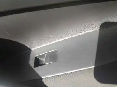 Pezzo di ricambio per auto di seconda mano interruttore alzacristalli anteriore destro per toyota corolla (e21) hybrid active riferimenti oem iam 8481002240