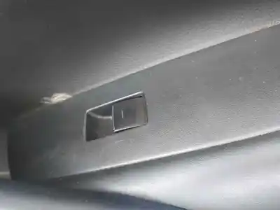 Pezzo di ricambio per auto di seconda mano interruttore alzacristalli anteriore destro per toyota corolla (e21) hybrid active riferimenti oem iam 8481002240