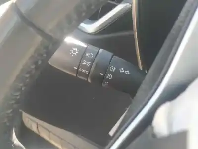 Pezzo di ricambio per auto di seconda mano comando pulito per toyota corolla (e21) hybrid active riferimenti oem iam 8432902040