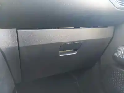 Peça sobressalente para automóvel em segunda mão porta luvas por dacia sandero stepway essential referências oem iam 682524423r