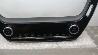 Peça sobressalente para automóvel em segunda mão comando de sofagem (chauffage / ar condicionado) por toyota corolla (e21) hybrid active referências oem iam 5590002f30 7037y28 