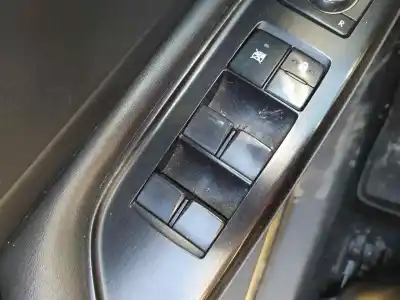 Tweedehands auto-onderdeel linker voorruit schakelaar voor lexus es 300h oem iam-referenties 8404033180