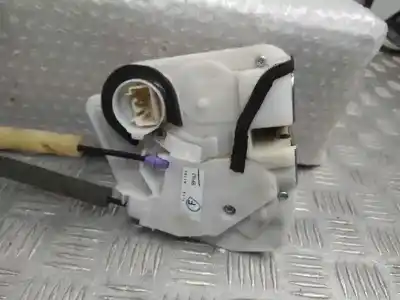 Second-hand car spare part front right door lock for mazda 3 lim. () black tech edition oem iam references 7l19a1109  