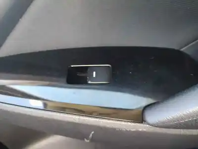 İkinci el araba yedek parçası Sag ön Cam Anahtari için MAZDA 3 LIM. () BLACK TECH EDITION OEM IAM referansları KD3566370  