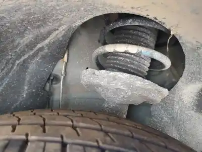 Pezzo di ricambio per auto di seconda mano ammortizzatore anteriore destro per seat arona style riferimenti oem iam 2q0413031aa