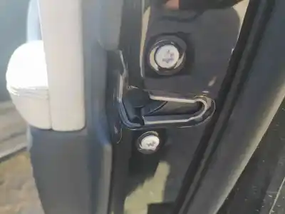Автозапчастина б/у замок передній праві двері для MERCEDES-BENZ CLASE C (W205) LIM. C 220 CDI BlueTEC (205.004) Посилання на OEM IAM A0997206801  