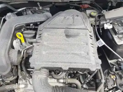 Peça sobressalente para automóvel em segunda mão suporte do filtro de ar por volkswagen polo advance referências oem iam 04c129601m