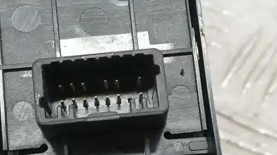 Second-hand car spare part left front power window switch for renault scenic iii emotion oem iam references 809610016r  