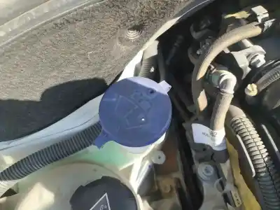 Peça sobressalente para automóvel em segunda mão depósito do limpa vidros por peugeot 208 tech edition blue hdi referências oem iam 6431n6