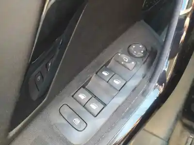 Peça sobressalente para automóvel em segunda mão botão / interruptor elevador vidro dianteiro esquerdo por peugeot 208 tech edition blue hdi referências oem iam 96757129zd