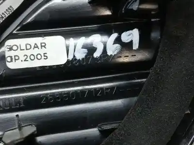 Second-hand car spare part right tailgate light for renault captur zen oem iam references 265501712  