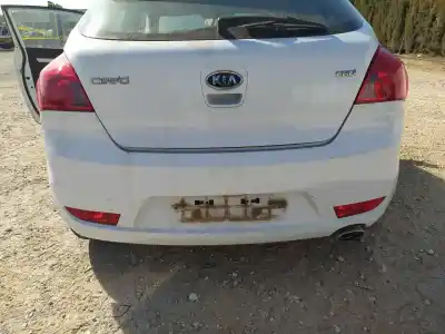 Pièce détachée automobile d'occasion PARE-CHOCS ARRIÈRE pour KIA CEE´D  Références OEM IAM 866111H200  