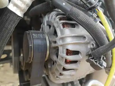 Pezzo di ricambio per auto di seconda mano Alternatore per PEUGEOT 208 (P2) Allure Riferimenti OEM IAM 9835689480  
