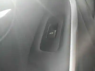 Peça sobressalente para automóvel em segunda mão botão / interruptor elevador vidro traseiro esquerdo por volvo v40 fastback (525) d3 referências oem iam 31394840