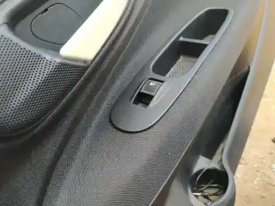 Автозапчасти б/у ВЫКЛЮЧАТЕЛЬ ПЕРЕДНЕГО ПРАВОГО ОКНА за FIAT PUNTO (EVO) (199)  ссылки OEM IAM 735500049  