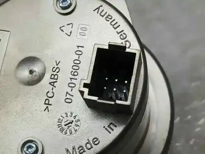 Second-hand car spare part clock for porsche macan (typ ) s diesel oem iam references 7p5919203e  2140630000428