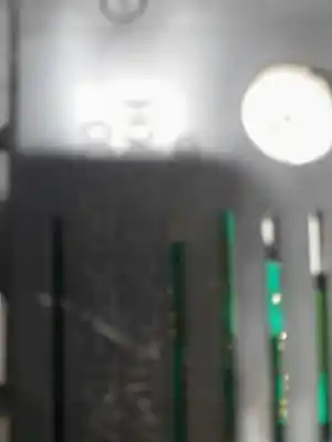 Peça sobressalente para automóvel em segunda mão quadrante por kia cee'd fastback (ed) 1.4 cvvt referências oem iam 940031h050  