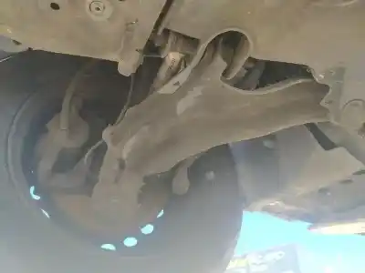 Recambio de automóvil de segunda mano de BRAZO SUSPENSION INFERIOR DELANTERO DERECHO para RENAULT KANGOO EXPRESS (FW0/1_)  referencias OEM IAM 8200586567  
