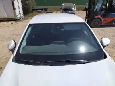 Pezzo di ricambio per auto di seconda mano Parabrezza per PEUGEOT 208 II (UB_, UP_, UW_, UJ_) 1.5 BLUEHDI 100 Riferimenti OEM IAM 9830106680  