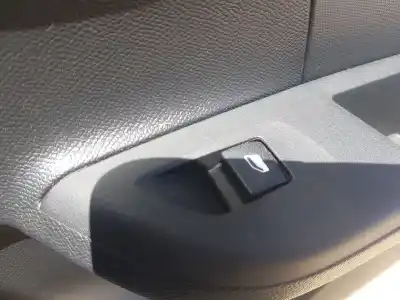 Peça sobressalente para automóvel em segunda mão botão / interruptor elevador vidro traseiro direito por opel corsa f 1.2 (68) referências oem iam 96783350zd