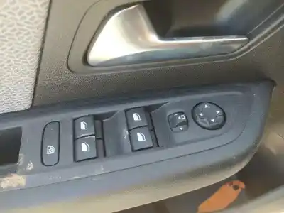 Pezzo di ricambio per auto di seconda mano Interruttore Alzacristalli Anteriore Sinistro per CITROEN C4 III (BA_, BB_, BC_) 1.5 BLUEHDI 130 (BBYHZB) Riferimenti OEM IAM 96788281ZD  