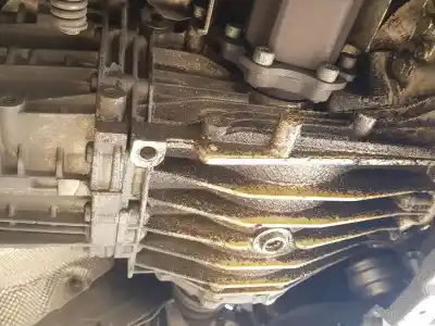 Автозапчасти б/у  за AUDI A4 B7 (8EC)  ссылки OEM IAM HFD  5VELOCIDADES